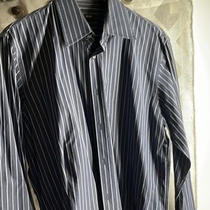 Hugo Boss dress shirt 17 34/35